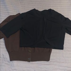 Short sleeved cropped cardigan